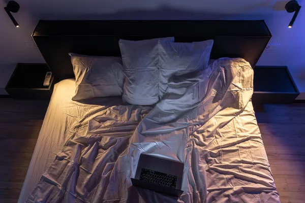 What Causes Insomnia in Women?